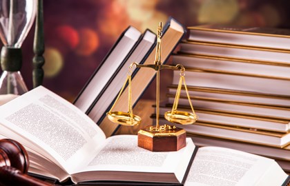 Le possibili irregolarità formali del titolo esecutivo e del precetto e l'opposizione agli atti